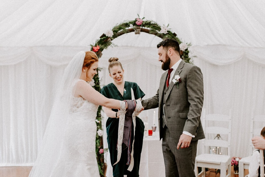 15 Tips To Support You In Writing The Perfect Wedding Vows